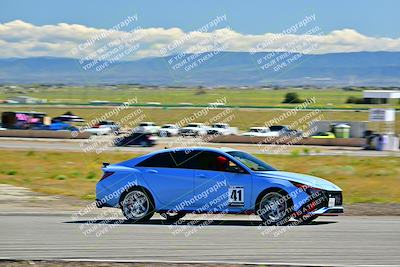 media/Apr-06-2024-Extreme Speed (Sat) [[3431b70655]]/Blue-Beginner/Session 3 (Turns 2 and 3)/